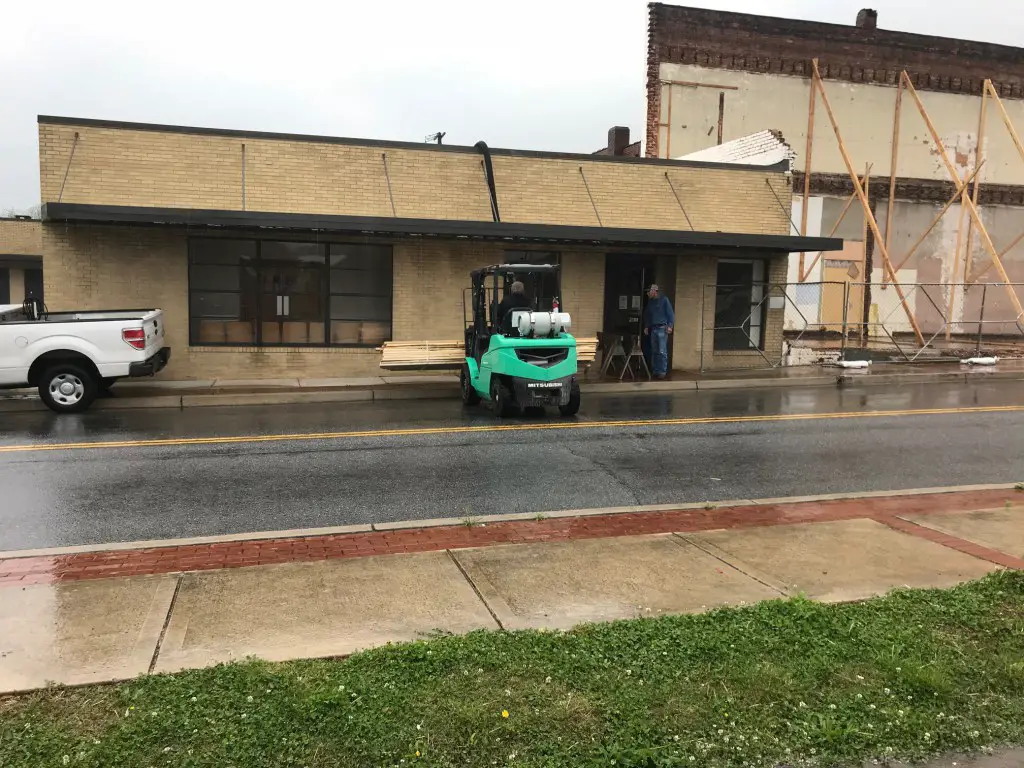 Public safety issues continue after building collapse in downtown LaFayette