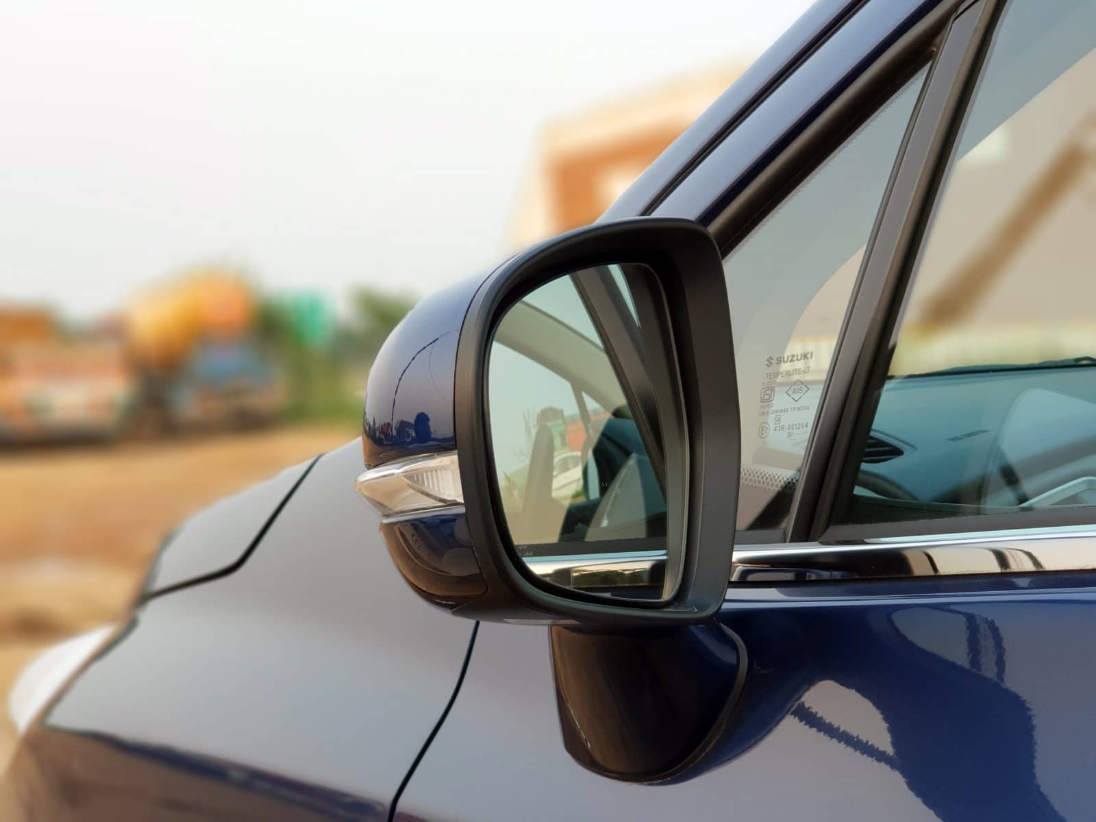 Could your car's side mirror cause an eye injury?