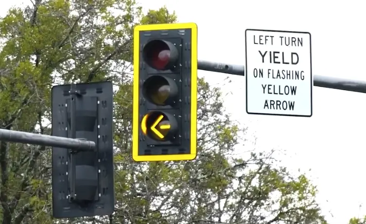 yellow arrow traffic light