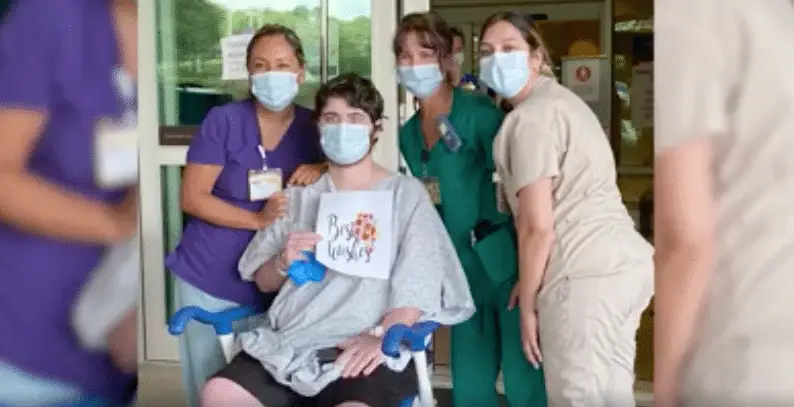 VIDEO: 22-year-old COVID-19 patient released from hospital after more than 3 weeks