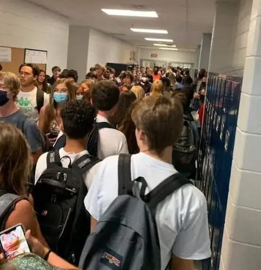 Coronavirus looms large over second week of school in Georgia