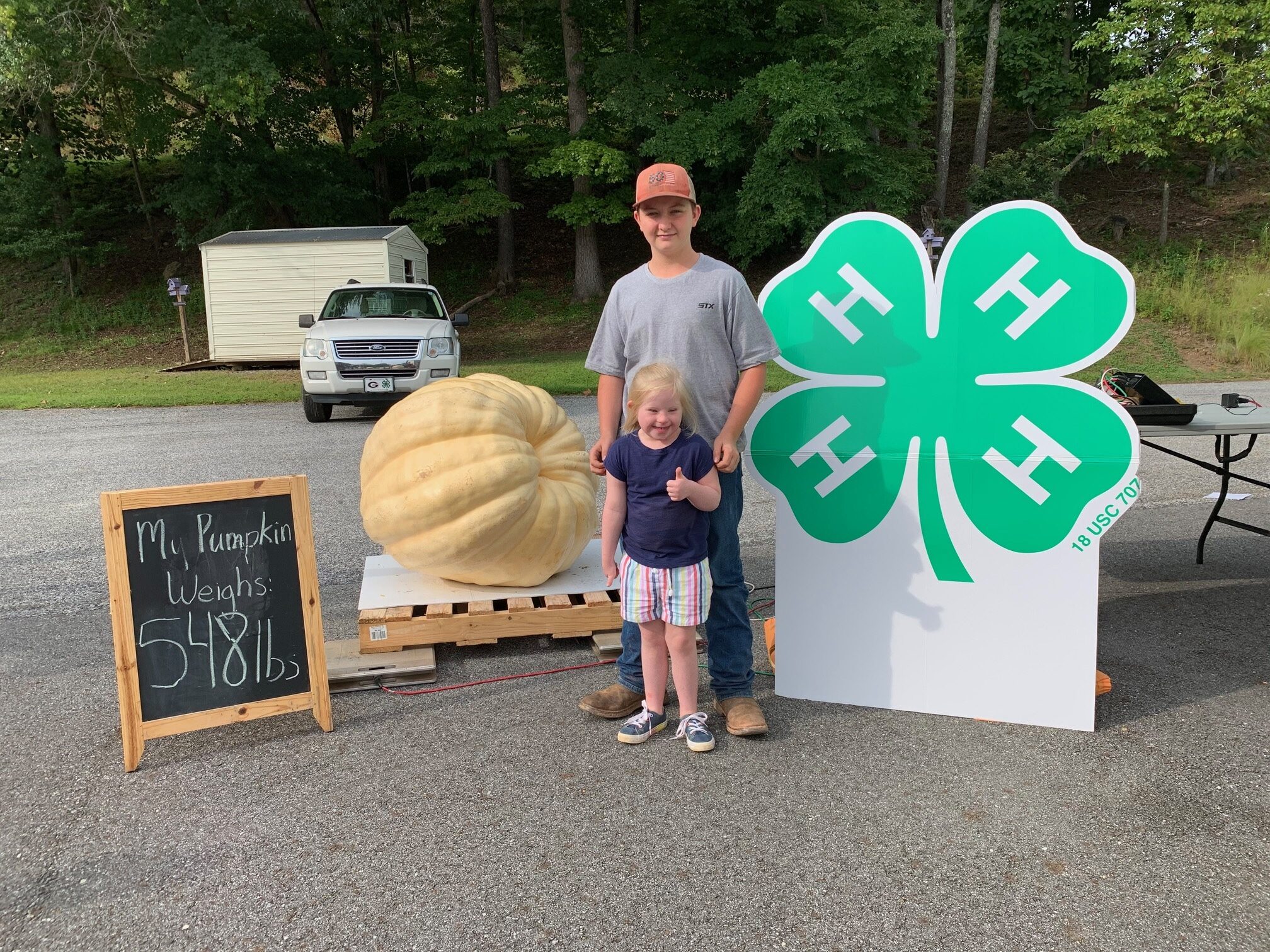 Georgia student grows 548 pound pumpkin