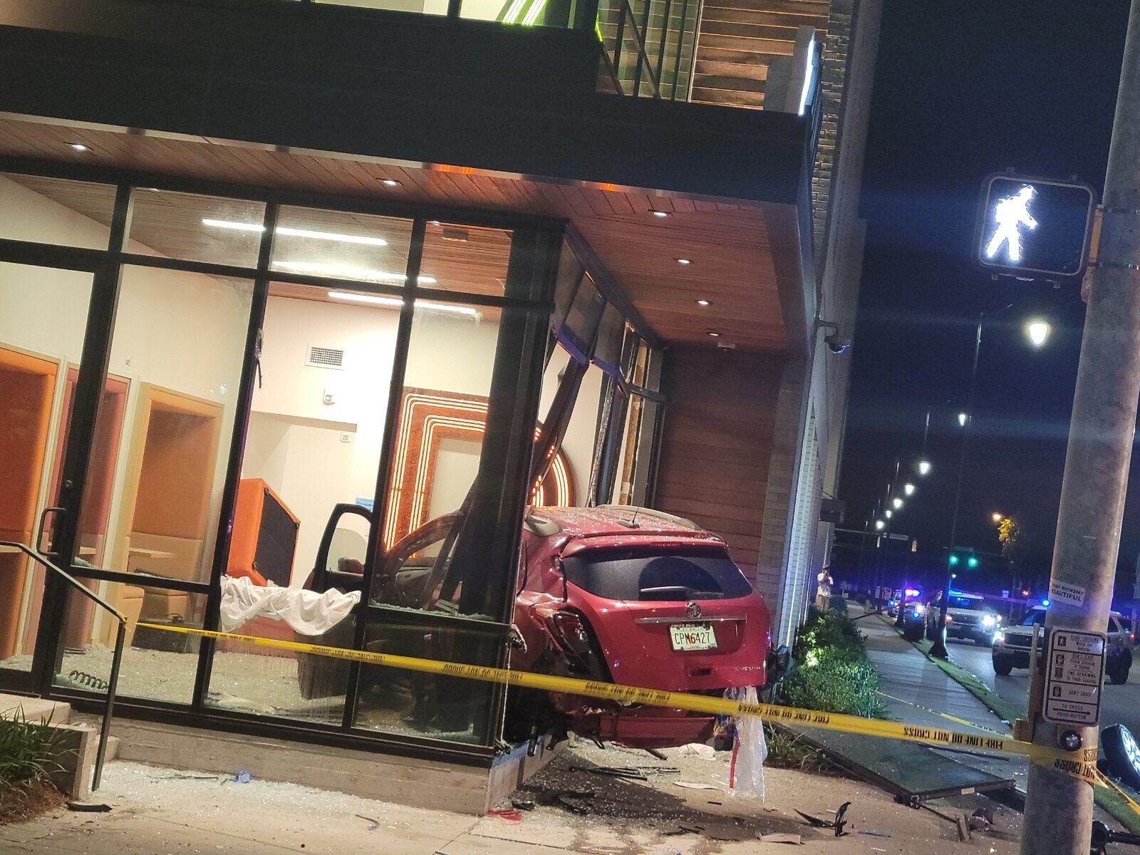 Cars crash into Savannah College of Art and Design building