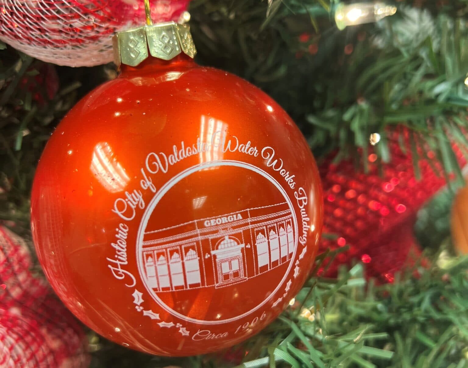Valdosta Main Street unveils this year's Christmas ornament