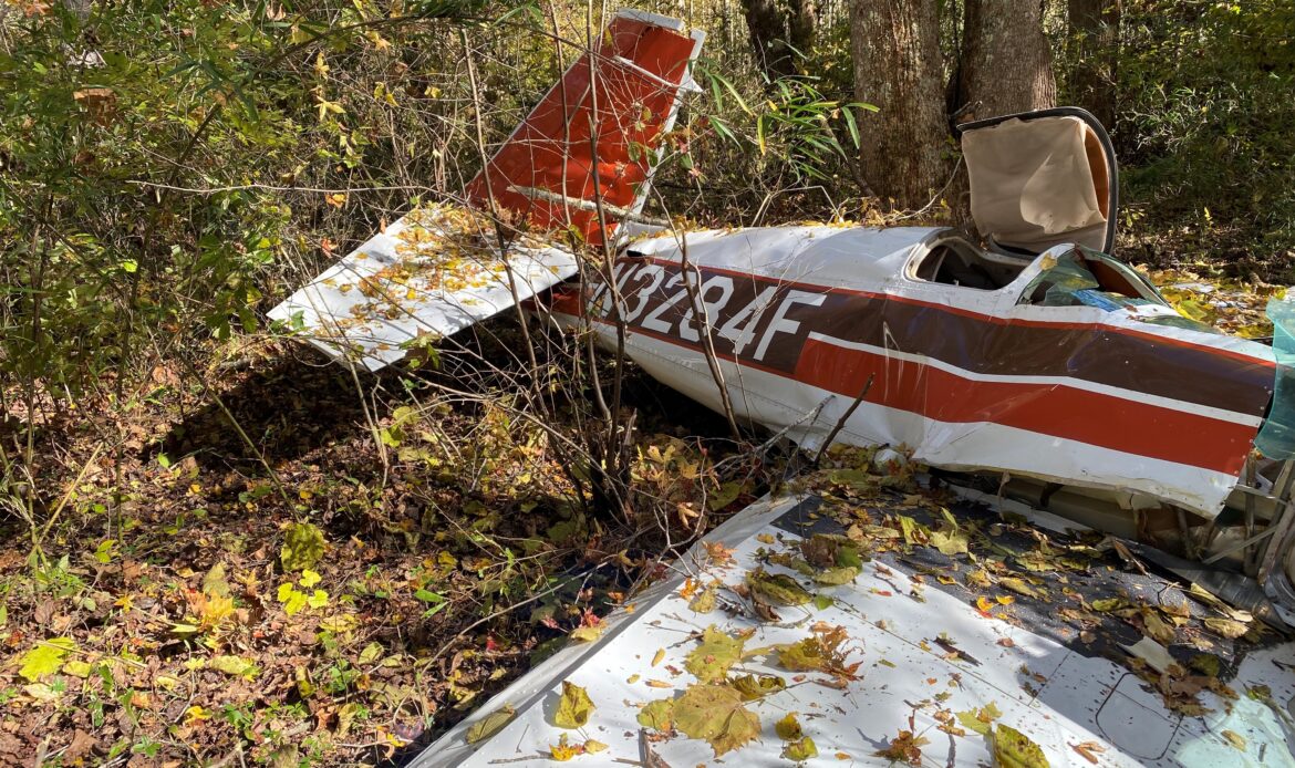 Paulding County Deputies responded to a fatal plane crash in southern Paulding County off of Georgian Parkway yesterday afternoon.