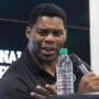 Herschel Walker talks about Raphael Warnock at campaign stop, but stays silent on abortion allegations