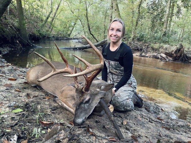 Photo NikkiMacPherson WashingtonCountyOhoopeeRiver Muzzleloader136inspread 608x456
