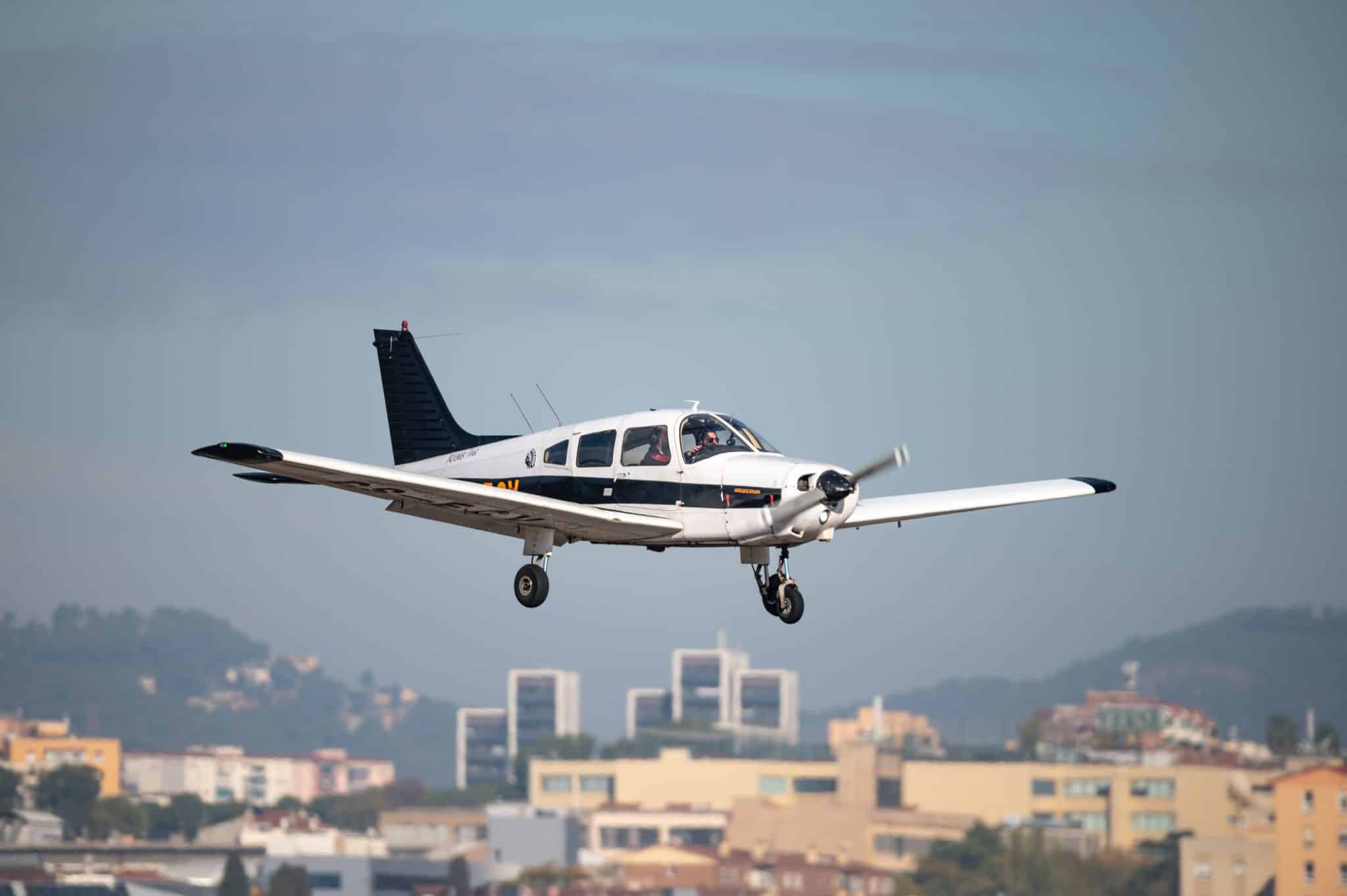 A single-engine Piper-28 plane crashed at DeKalb-Peachtree Airport on Thursday afternoon, after experiencing engine problems during a training session.