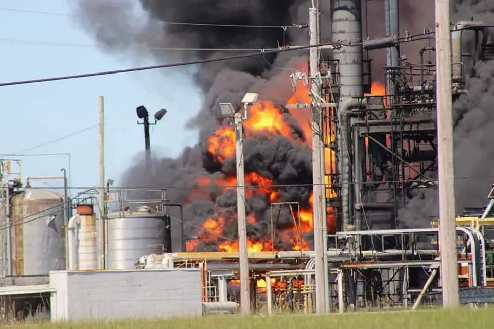 Large Fire Engulfs Pinova Plant in Brunswick