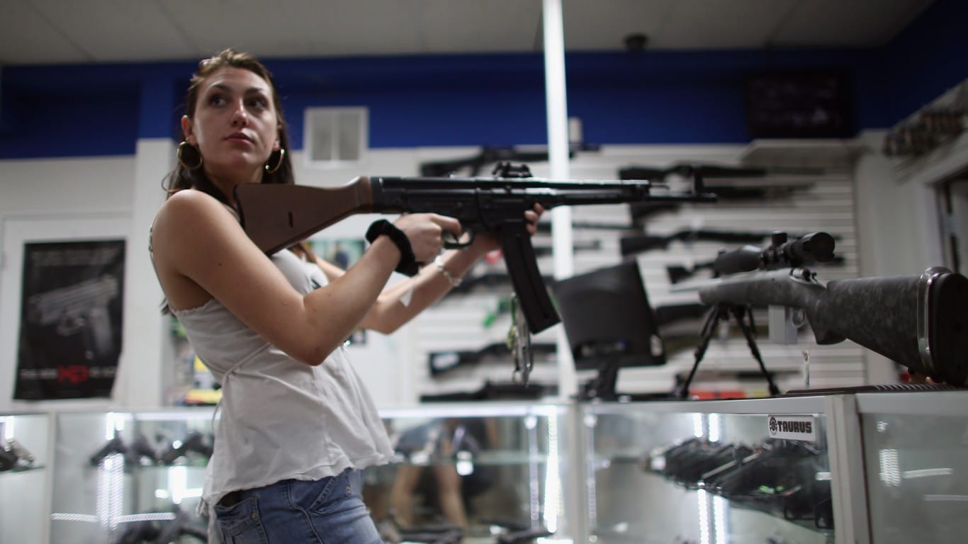 Gun sales plummet in Georgia