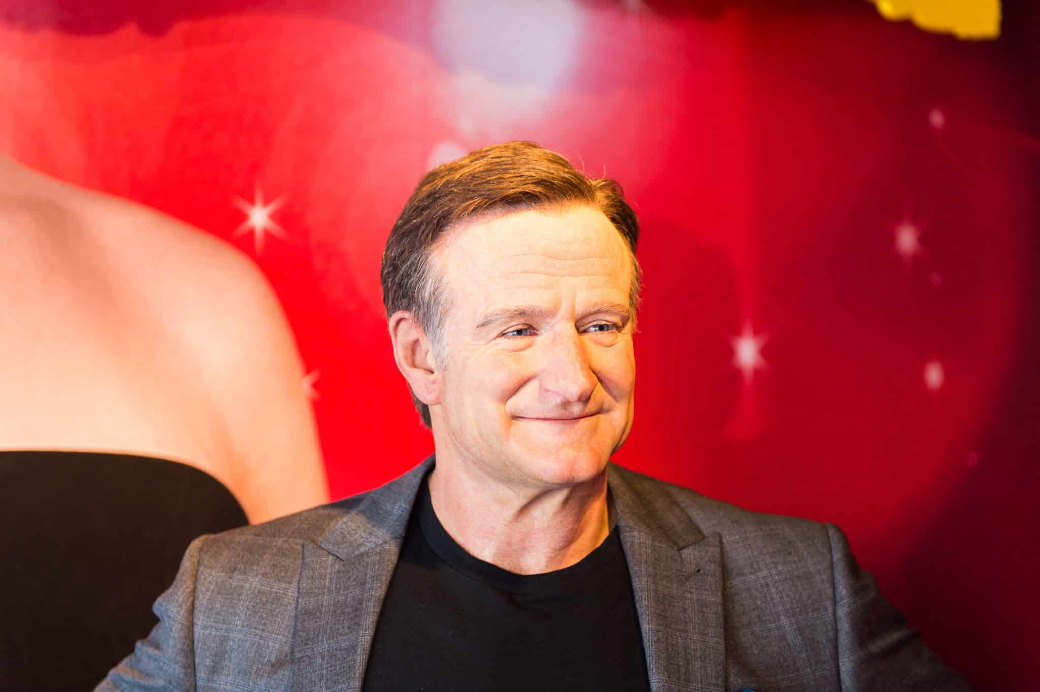Pierce Brosnan Recalls His Hilarious First Meeting With Robin Williams
