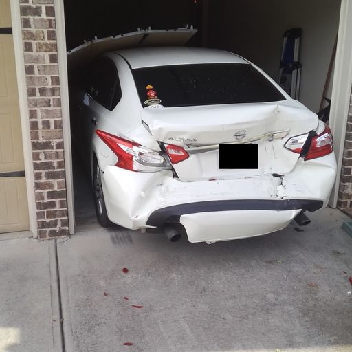 Residents of Berkley Hills Estates in Gwinnett County found themselves in the midst of chaos Monday afternoon when a man drove erratically through the neighborhood, damaging 30 vehicles in his path.