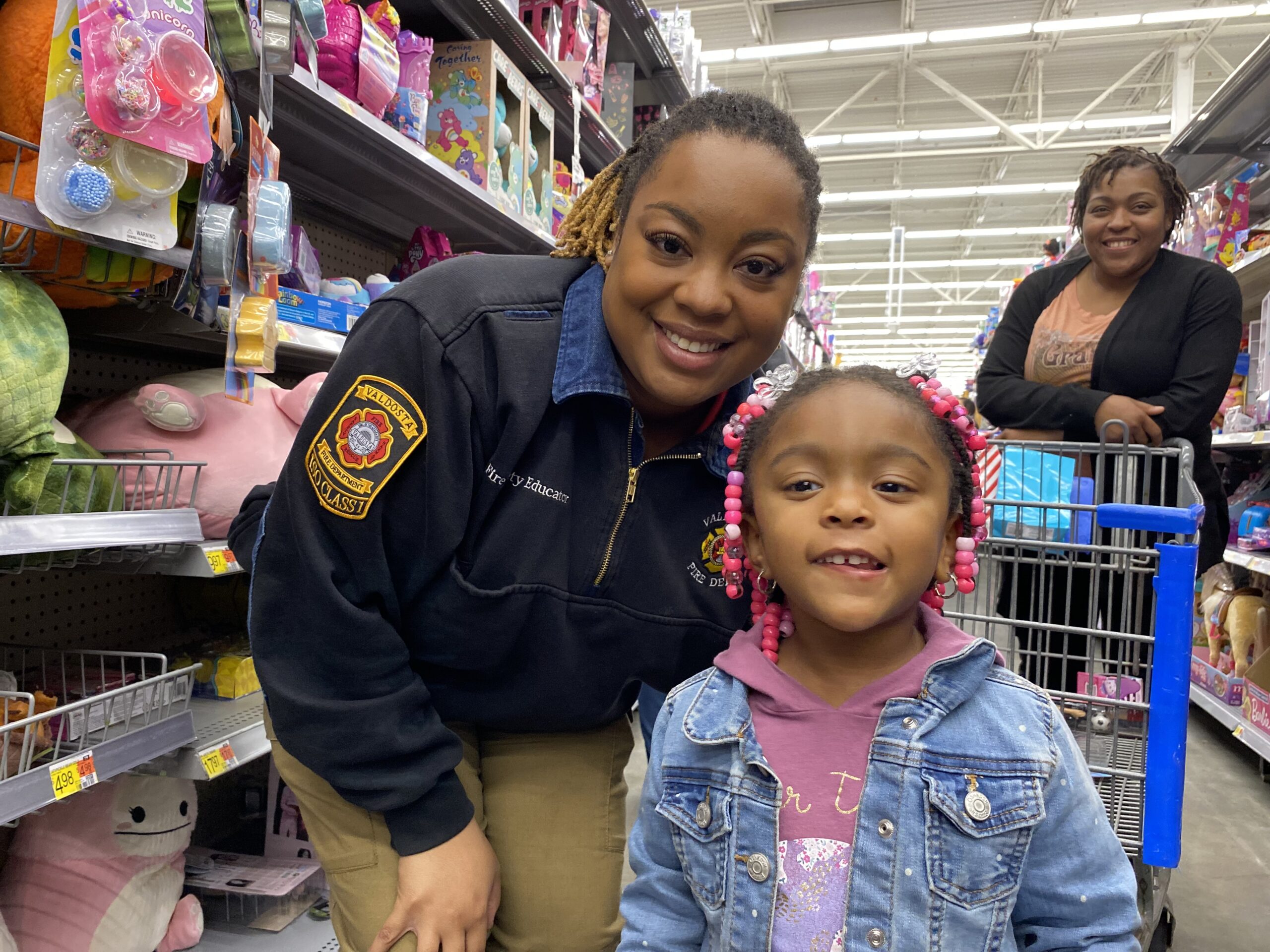 Valdosta Firefighters To Host 'Shop With a Firefighter' Event for Local Youth