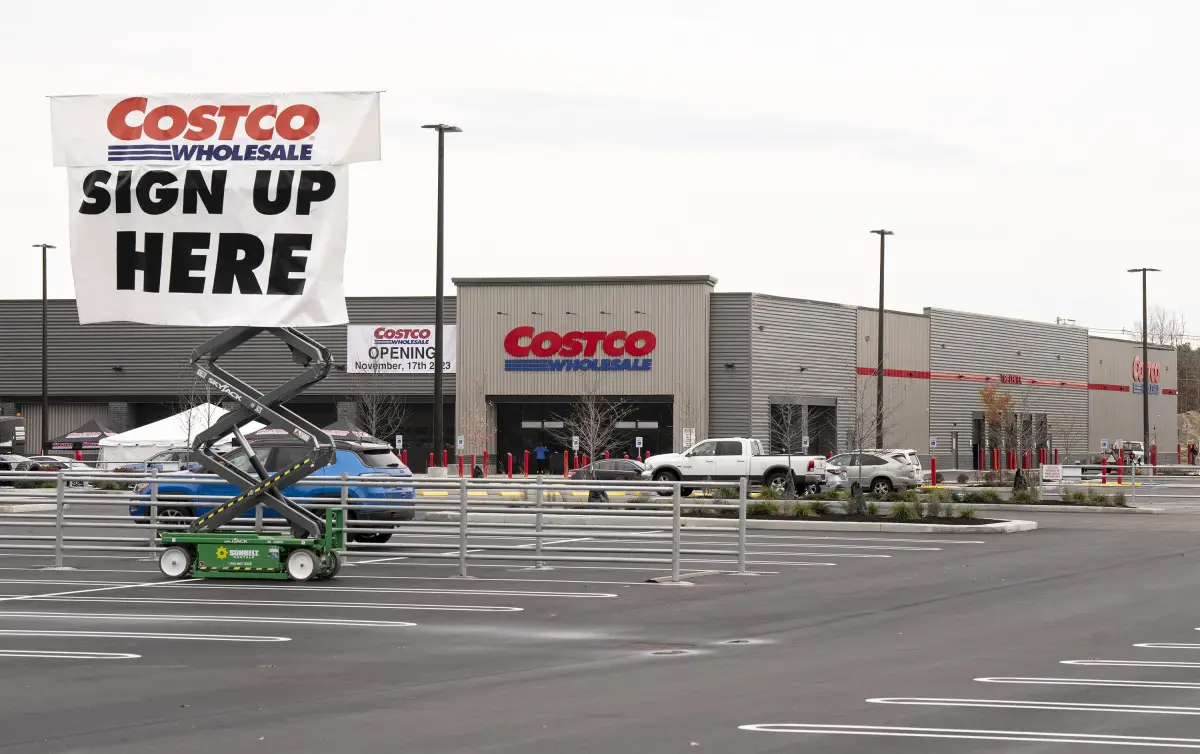 How Much Does Costco Pay? From Cashier to Forklifter to CEO