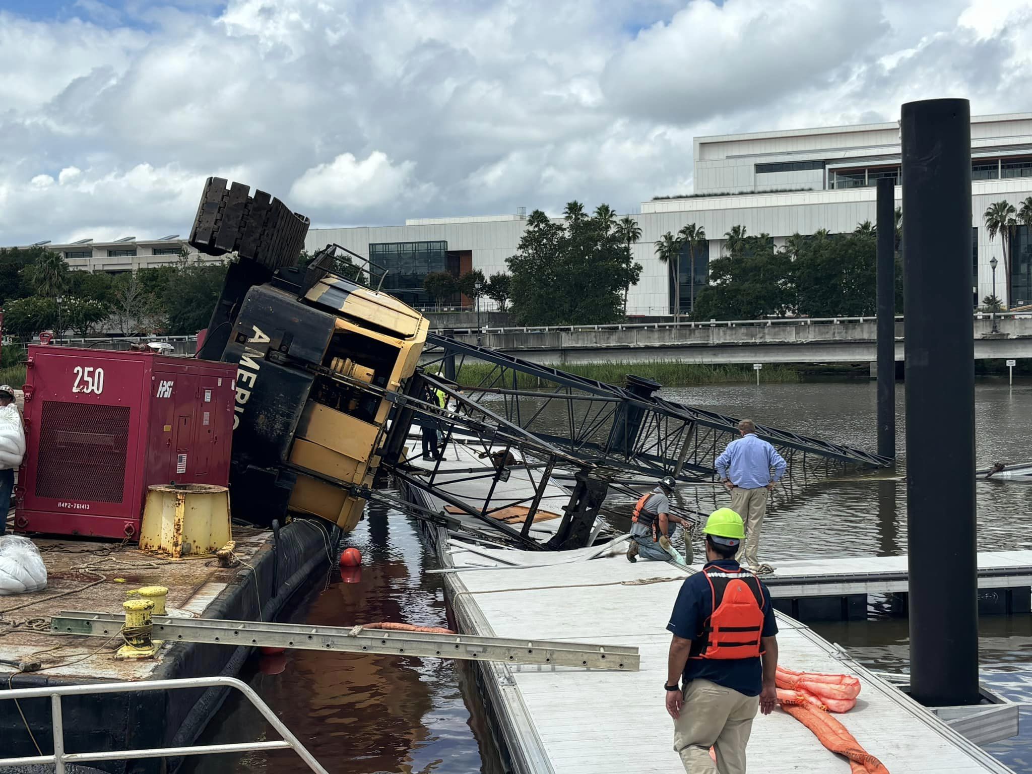 Photos: Crane Tips Over in Savannah