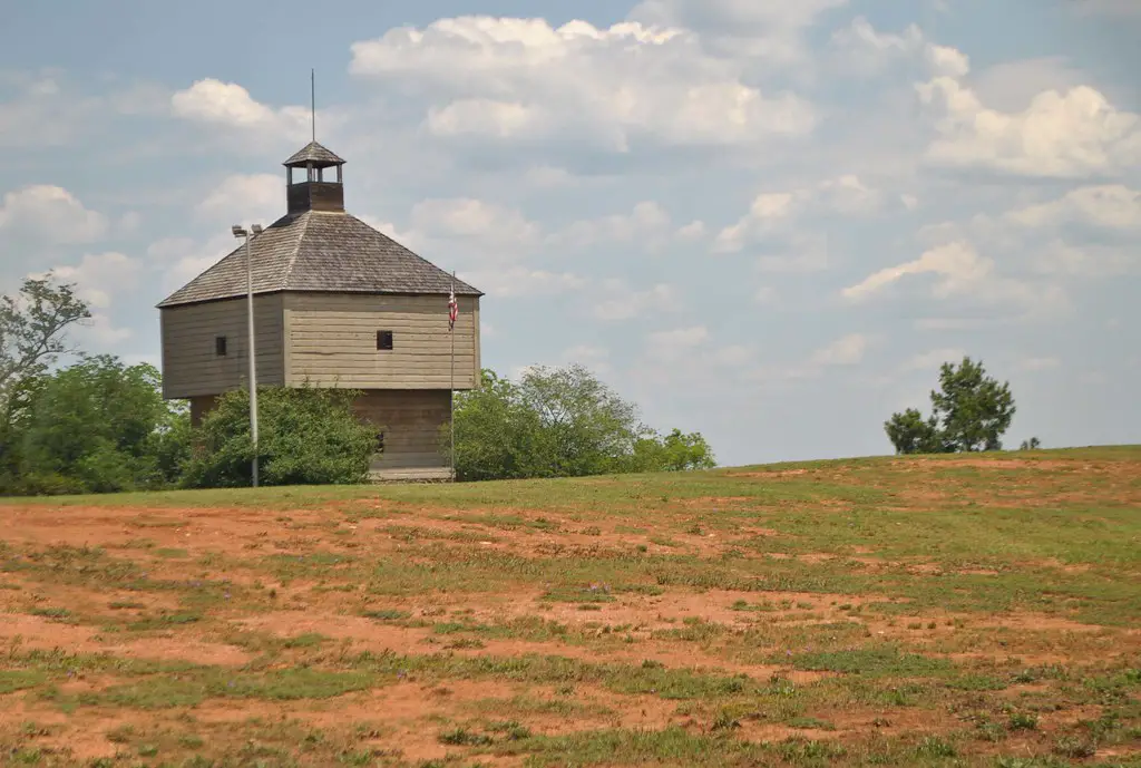 5 Macon Historical Haunts