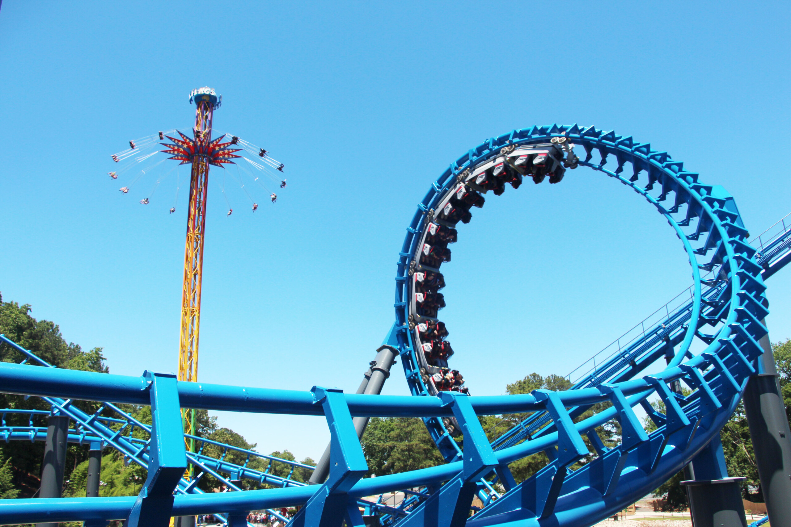 Six Flags Over Georgia will honor Veterans and active-duty military personnel with Appreciation Days on November 9, 10, 16, and 17. Service members receive free admission, with discounted tickets for family at $9.99 each. Events include special presentations and a patriotic dance party, creating a festive atmosphere for all attendees.