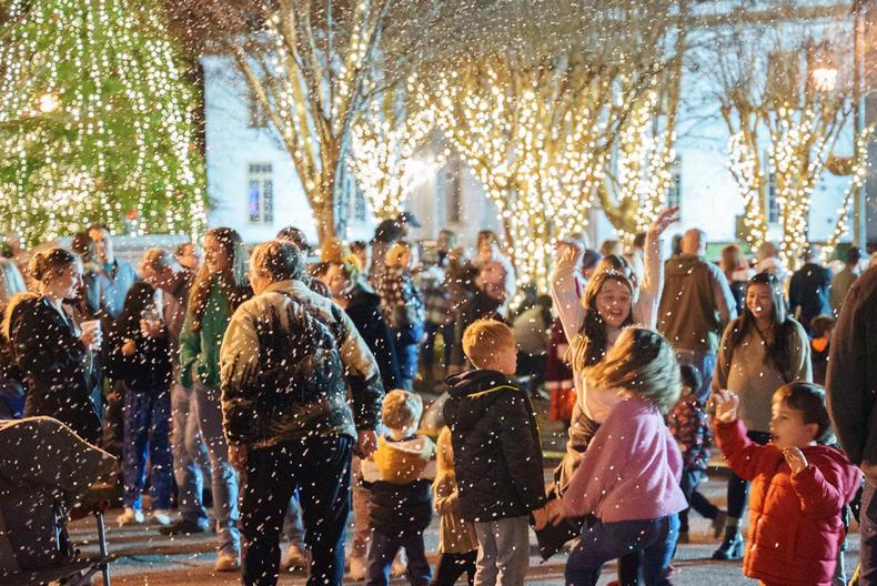 Step back in time and experience Christmas in Canton as it might have been in days gone by. Visitors can take a complimentary wagon ride through the illuminated streets of Downtown Canton, soaking in the sights and sounds of the season. Santa Claus will be stationed at the gazebo, ready to hear holiday wishes and pose for memorable photos.