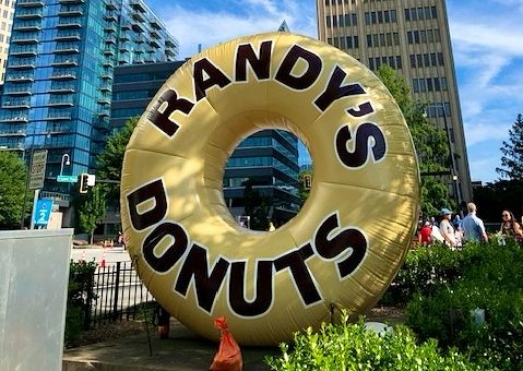 California's Iconic Randy's Donuts Makes Sweet Landing in Georgia