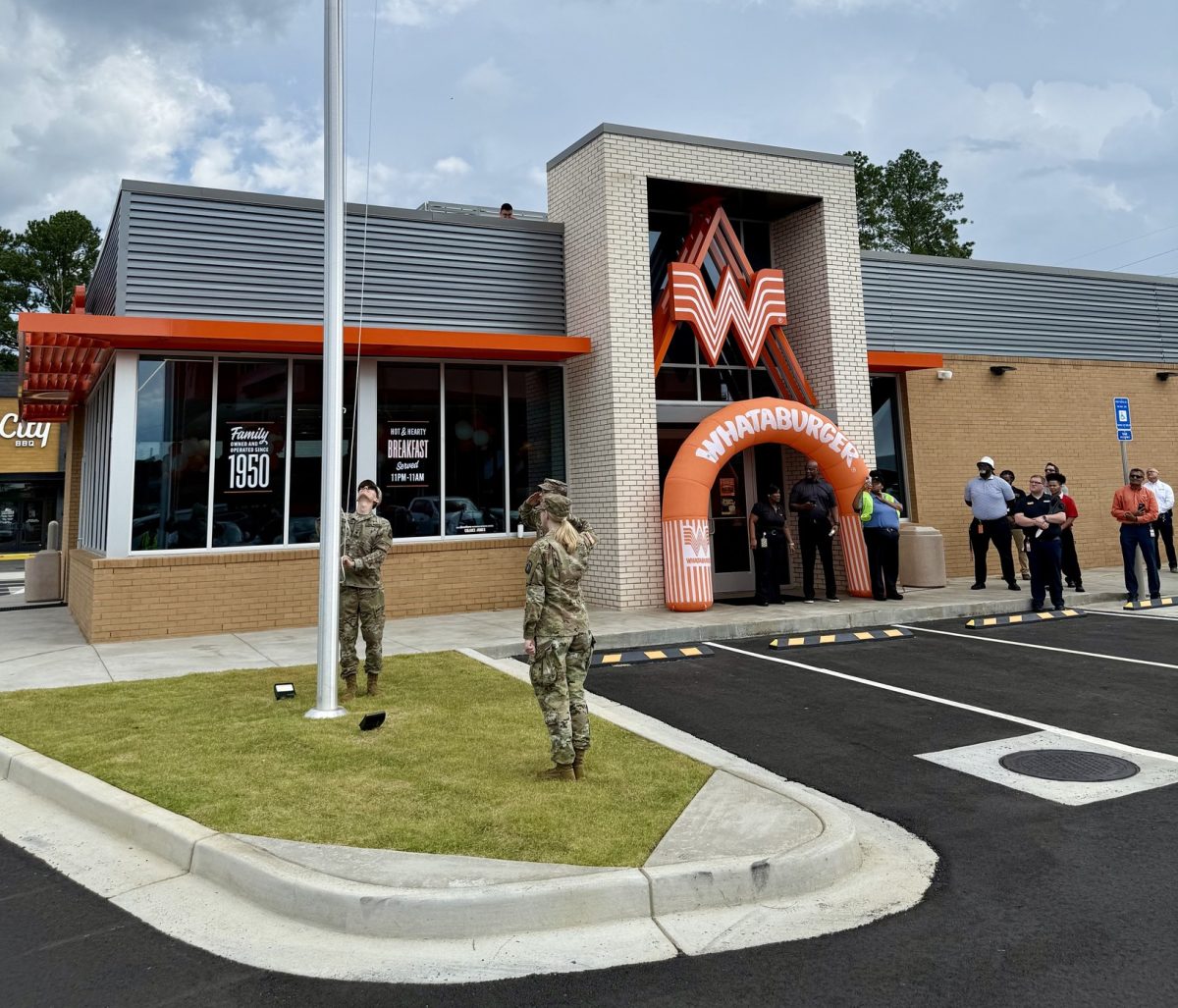 Acworth residents have a new dining option as Whataburger officially opened its doors on Cobb Parkway, with Mayor Tommy Allegood and city officials hosting a ribbon-cutting ceremony on Monday, July 21.