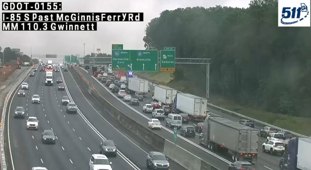 Two Lanes Blocked On I-85 in Gwinnett County After Crash