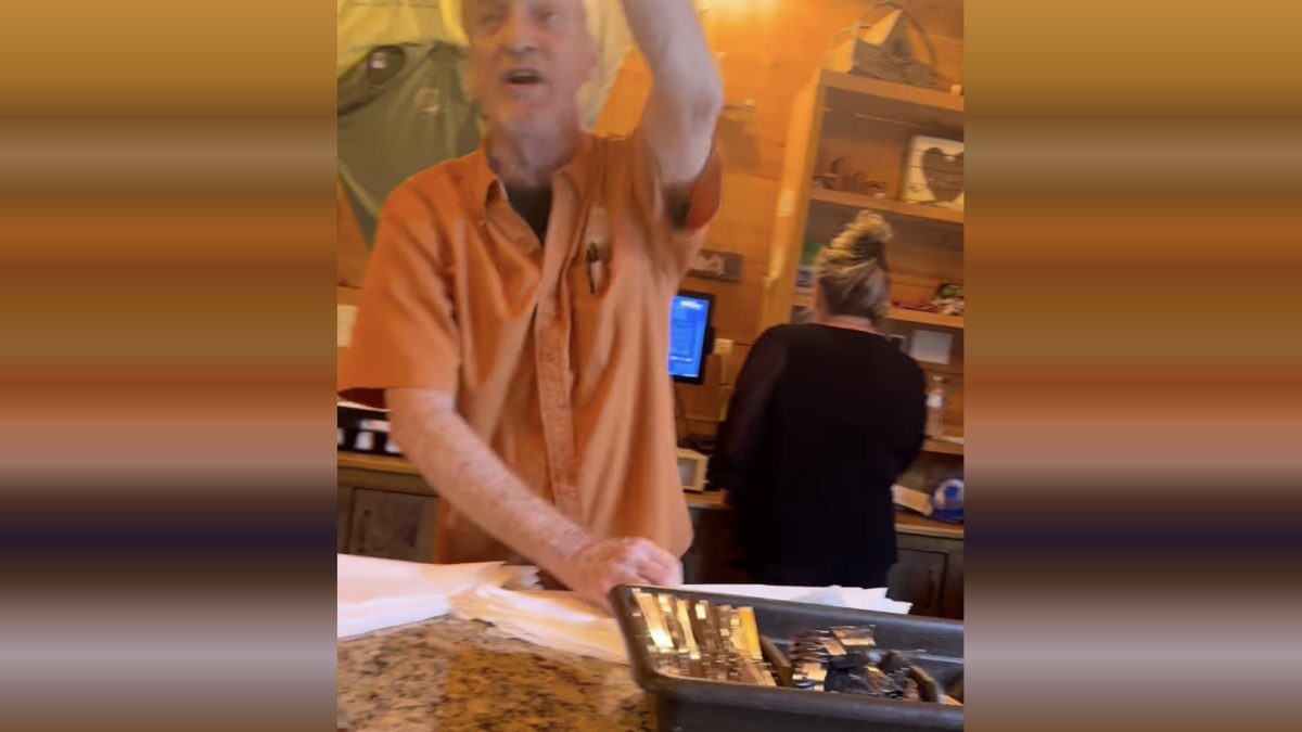 Georgia Restaurant Owner Yells at Mother Over Breastfeeding