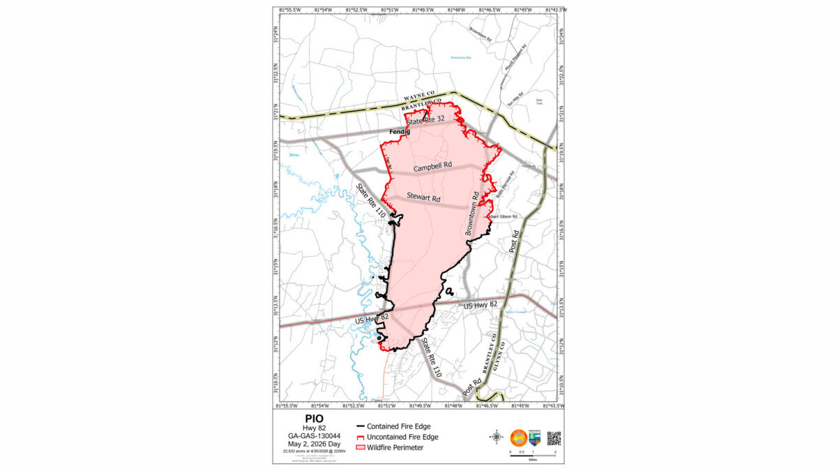 Map showing the wildfire perimeter near Hwy 82 as of May 2, 2026. The wildfire perimeter is outlined in red, with uncontained fire edges marked by red jagged lines and contained fire edges marked by solid black lines. The affected area covers 22,532 acres as of April 30, 2026, 22:00 hours. Key roads within the perimeter include Campbell Rd, Stewart Rd, Browntown Rd, State Rte 32, and State Rte 110. The map also shows county boundaries for Wayne, Brantley, and Glynn counties. The scale at the bottom indicates distances up to 2 miles.
