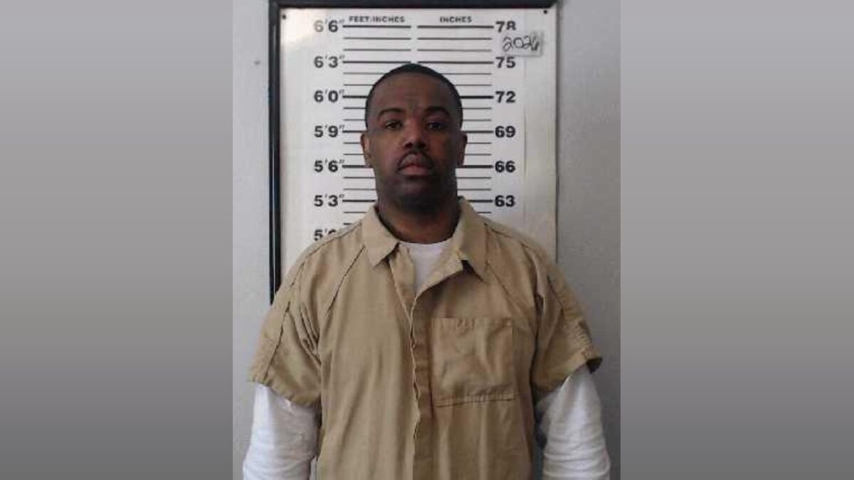 Violent prisoner escapes from Georgia jail