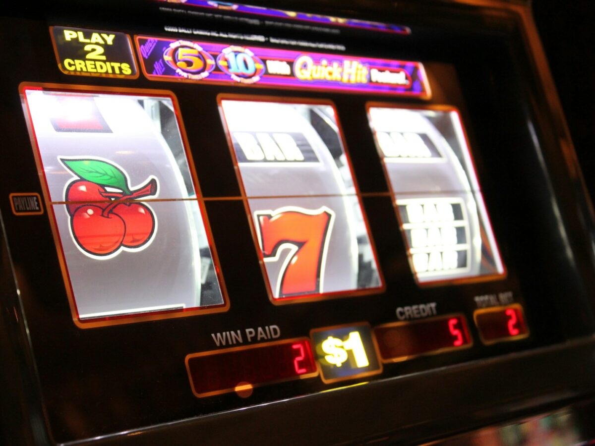 black and white game machine