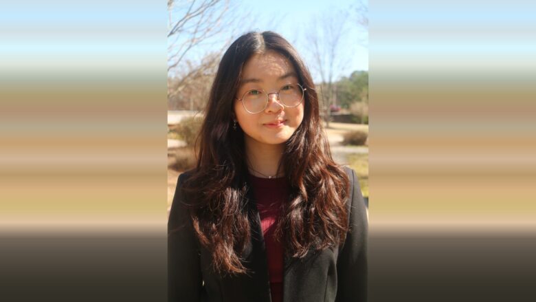 caroline moon scaled pillarbox